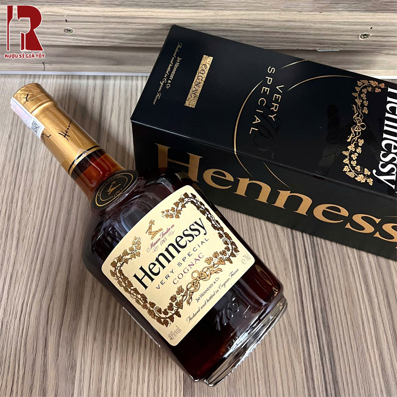 Hennessy VS Chính Hãng