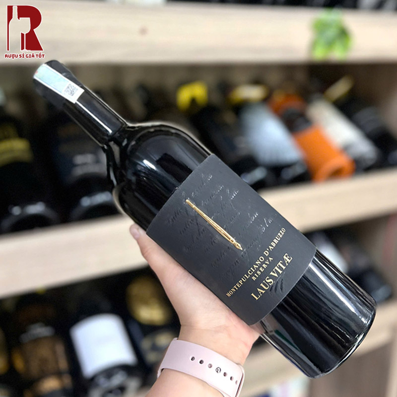 Rượu Vang Ý Đỏ Laus Vitae Montepulciano nhập khẩu
