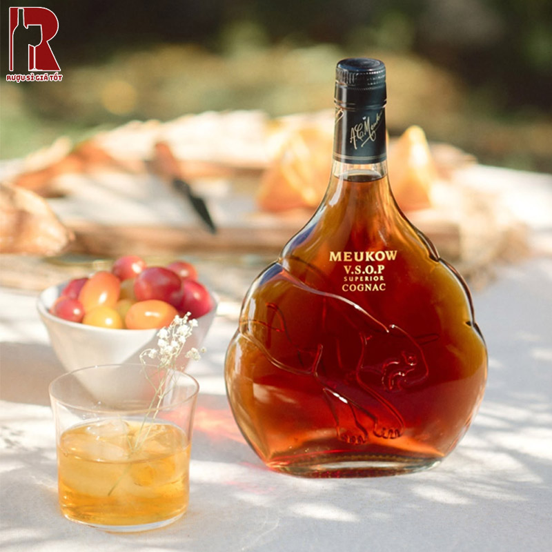 Giá rượu meukow bao nhiêu?