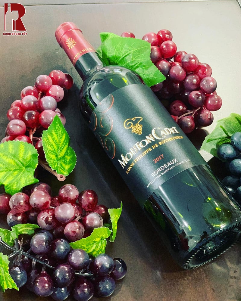 Rượu Mouton Cadet Classic Rouge by Baron Philippe de Rothschild Chất Lượng Cao