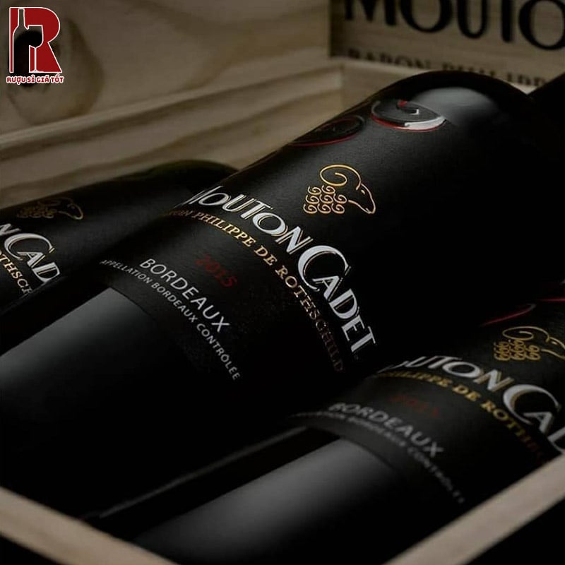 Mức Giá Mouton Cadet Classic Rouge by Baron Philippe de Rothschild