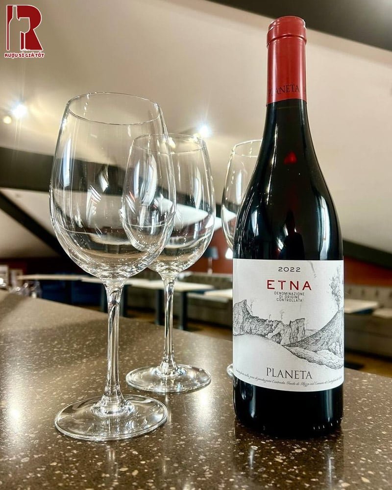 Mua Rượu Planeta Etna Rosso Etna DOC Hiện Nay