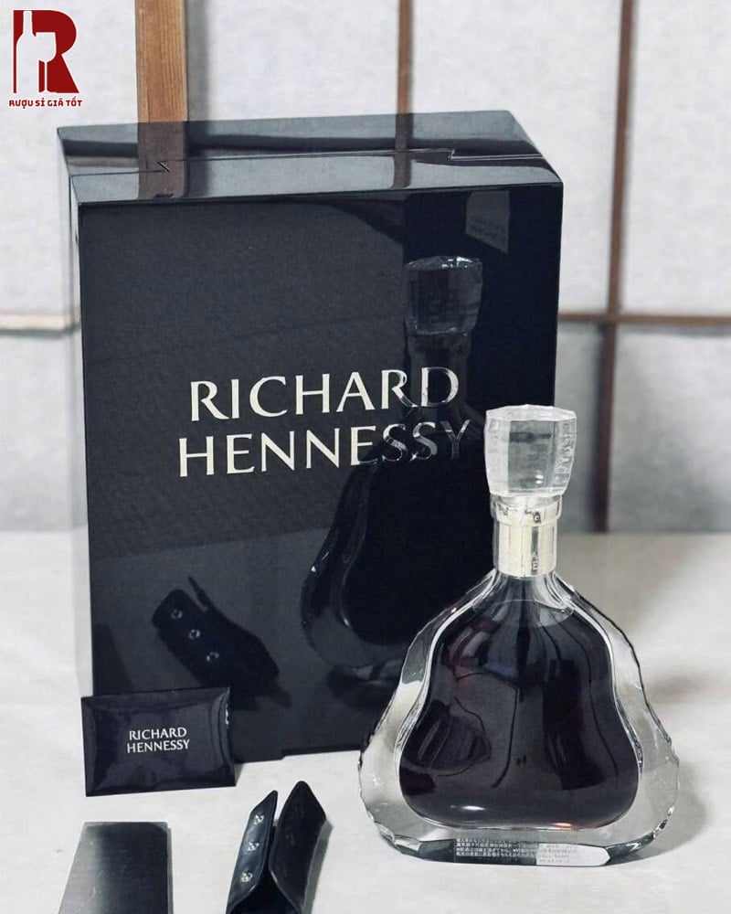 Rượu Hennessy Richard Giá Tốt Nhất