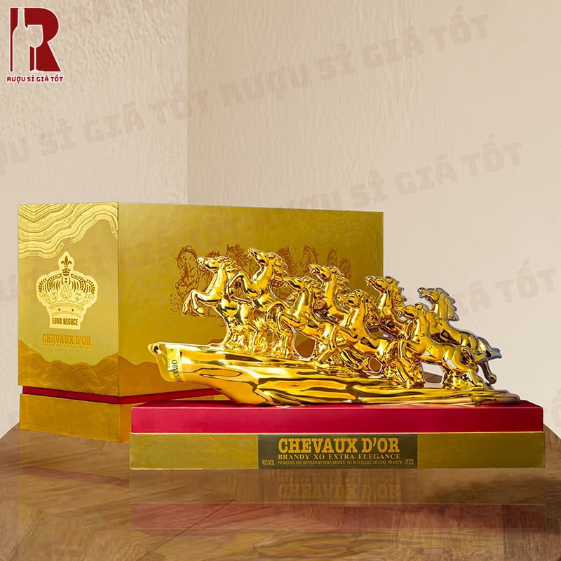 Rượu Linh Vật Ngựa Vàng Chevaux D'Or 2026 Giá rẻ