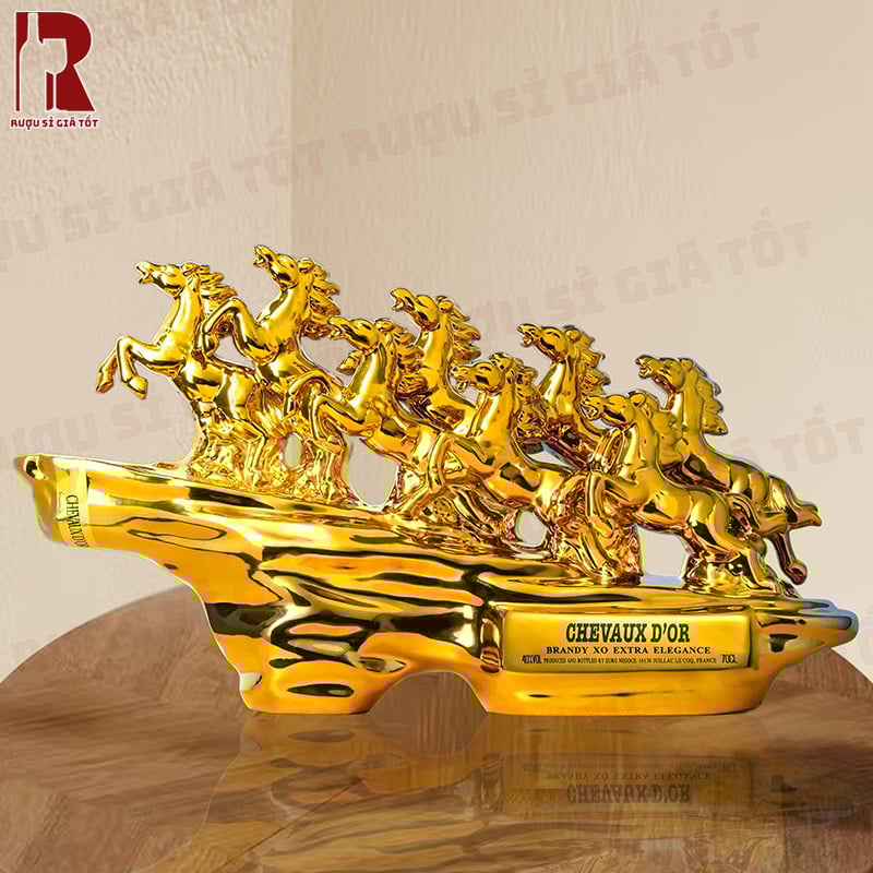 Mua rượu ngựa vàng Chevaux D'Or - rượu linh vật ngựa Tết 2026 giá tốt