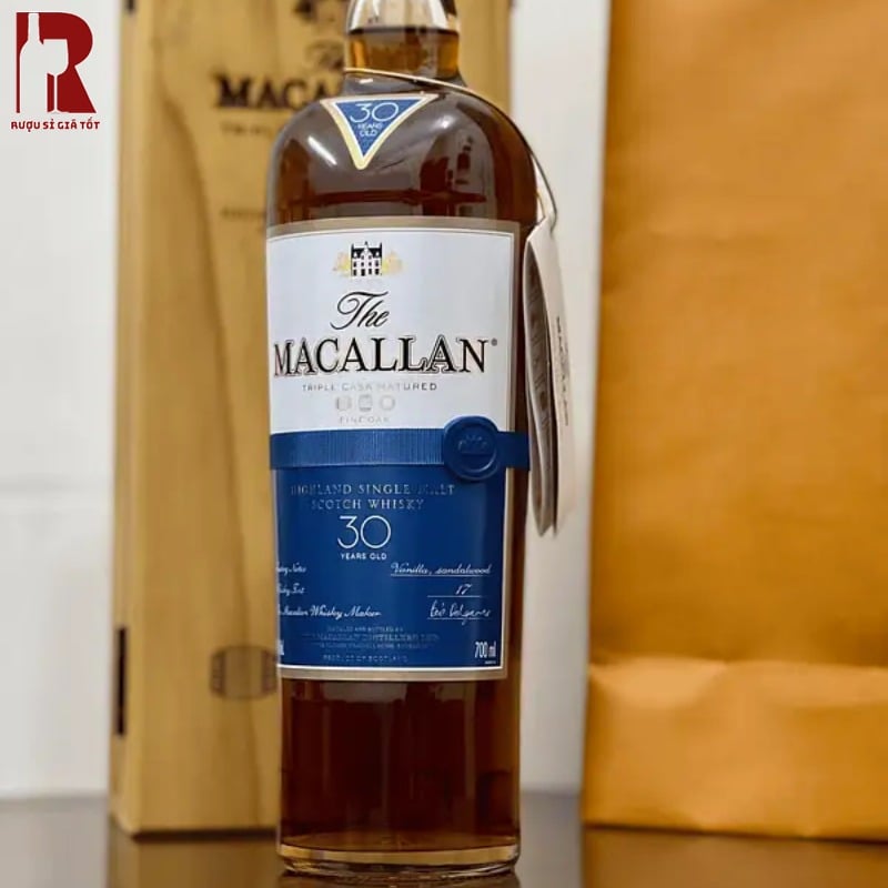 Thưởng Thức Rượu Macallan 30 Năm Fine Oak
