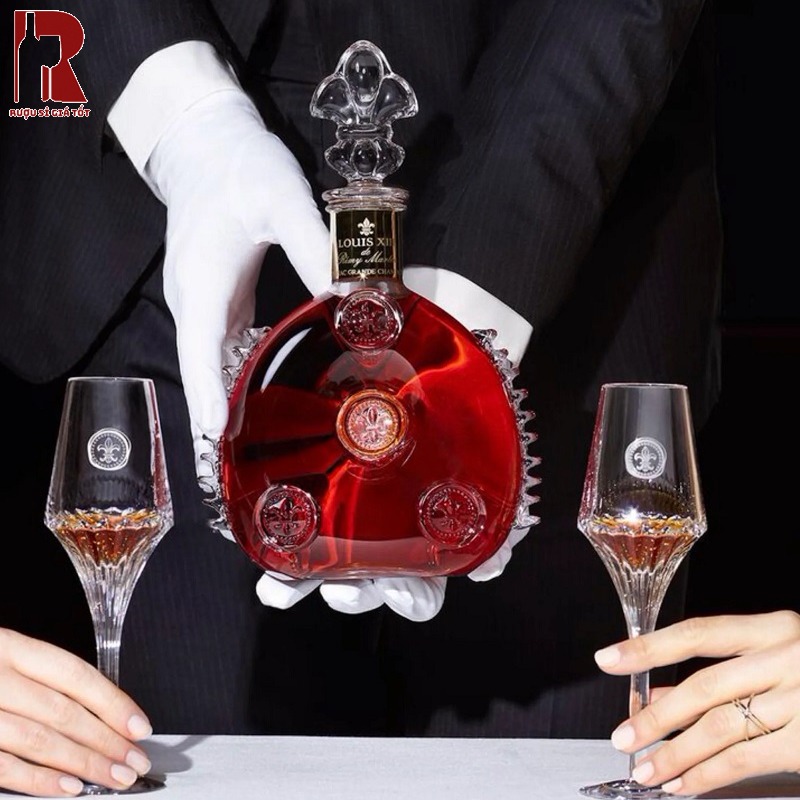 Thưởng Thức Rượu Remy Martin Louis XIII Ultra Rare Red