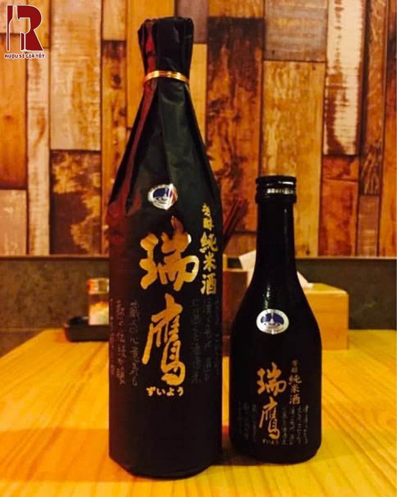 Mua Rượu Sake Houjun Junmai Zuiyo Tại Việt Nam