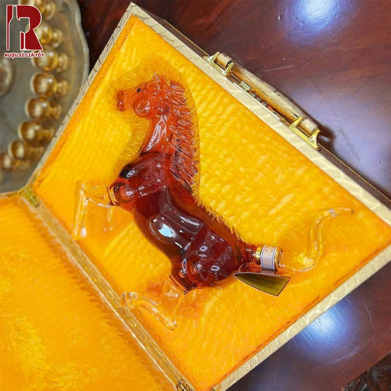Giá Rượu Thiên Lý Mã Phi Nước Đại - Rượu Linh Vật Ngựa