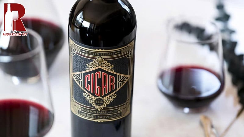 Thưởng Thức Rượu Vang Mỹ Đỏ Cigar Cellars Bourbon Barrel-Aged Cabernet Sauvignon