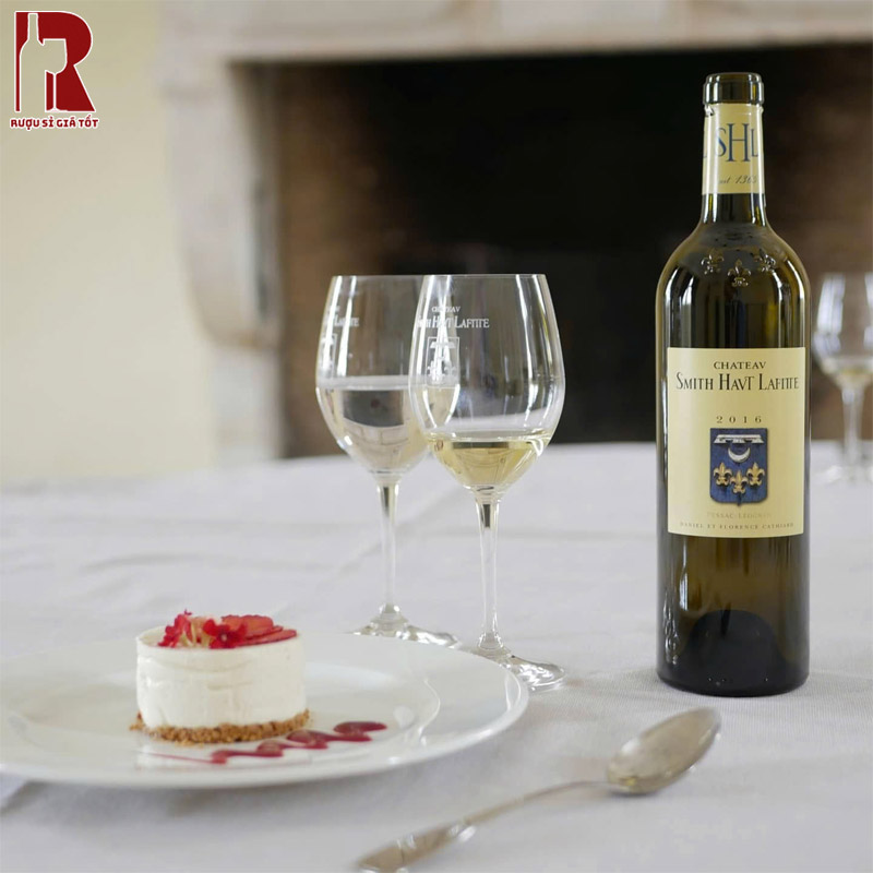 Cách Thưởng Thức Rượu Vang Pháp Trắng Chateau Smith Haut Lafitte Pessac Leognan