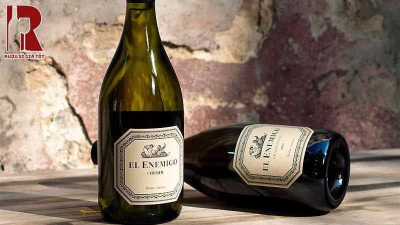 Rượu Vang Mendoza nổi tiếng với các thương hiệu như là Catena Zapata, Bodega Norton hay Achaval Ferrer