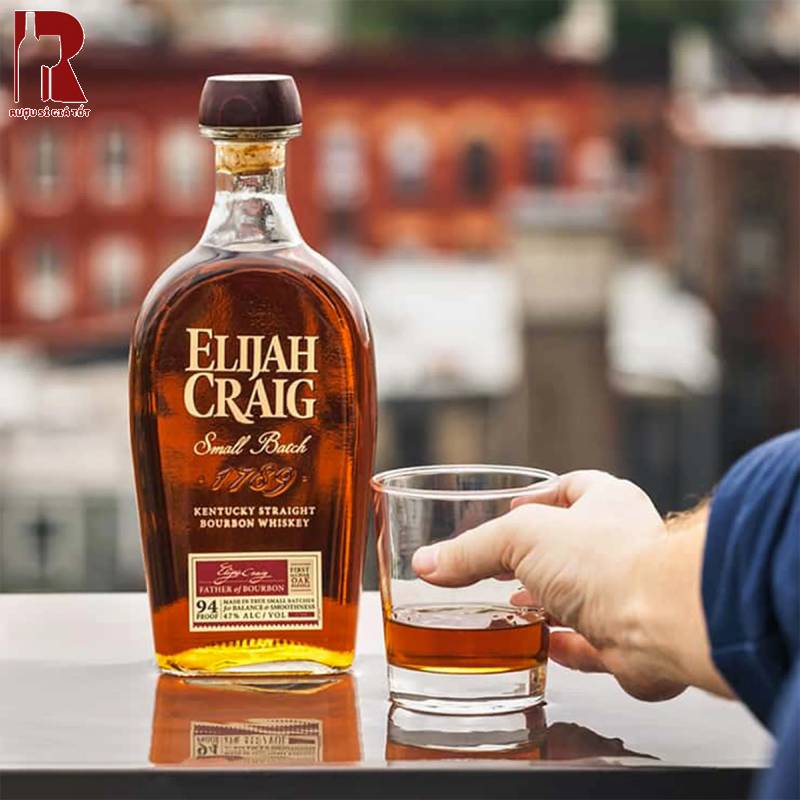 Thưởng Thức Rượu Whisky Elijah Craig Small Batch