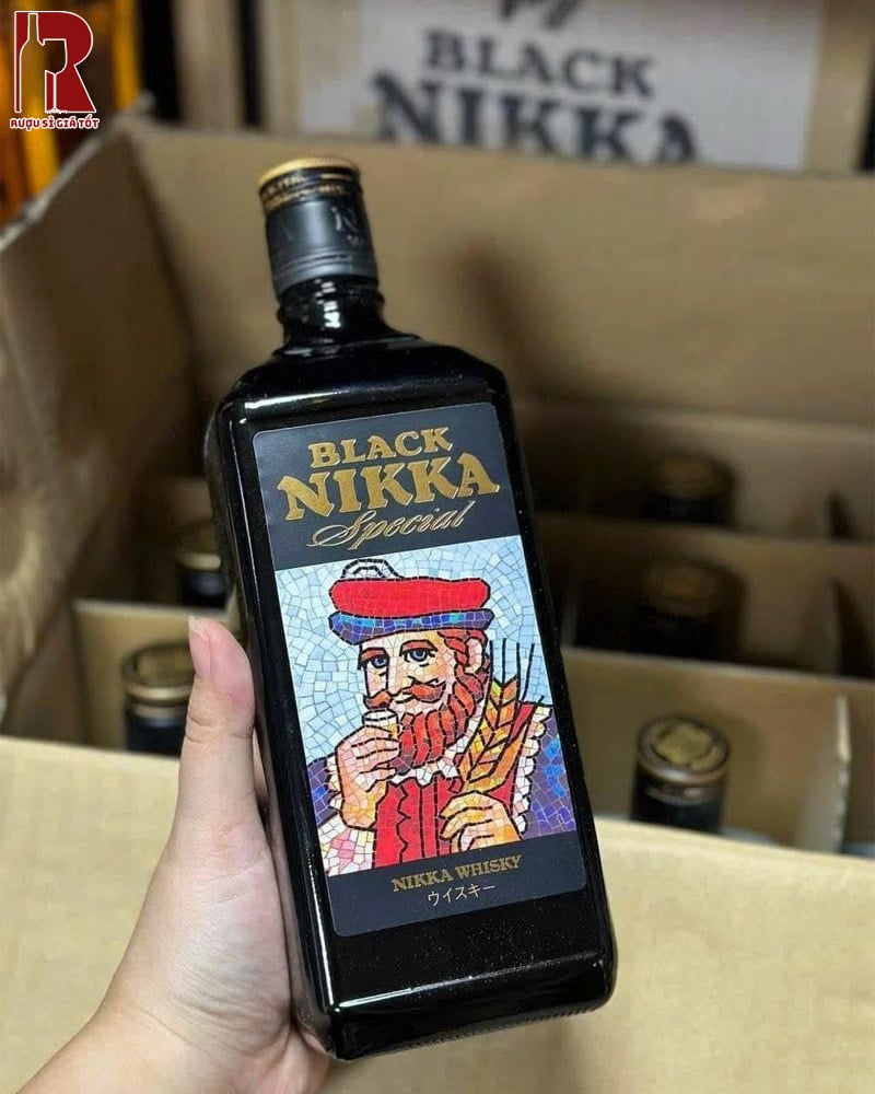 Thiết Kế Chai Rượu Whisky Nhật Black Nikka Special