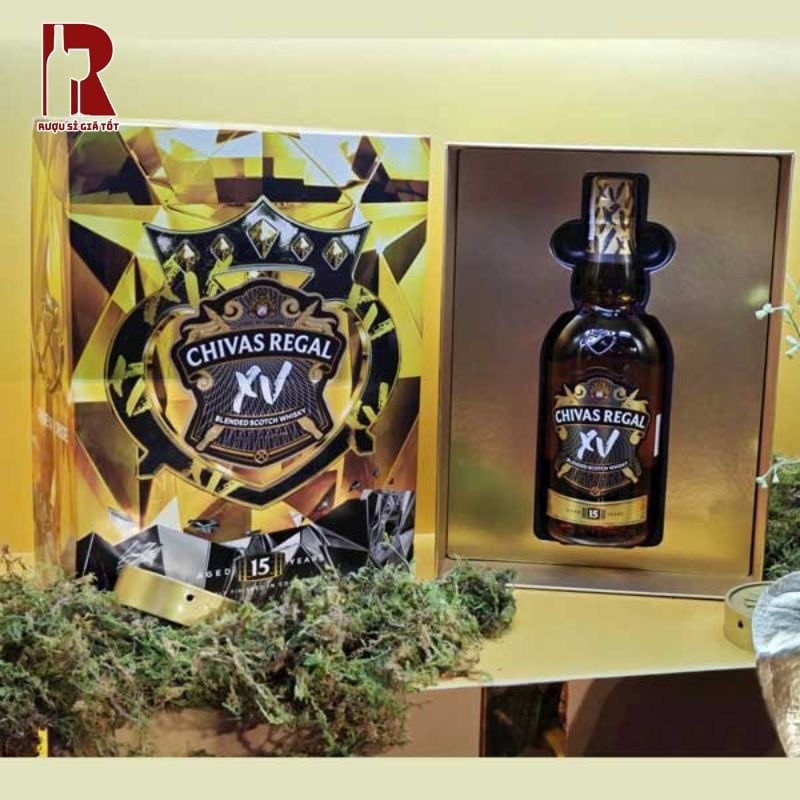 Hộp quà Tết 2026 Chivas Regal 15 năm