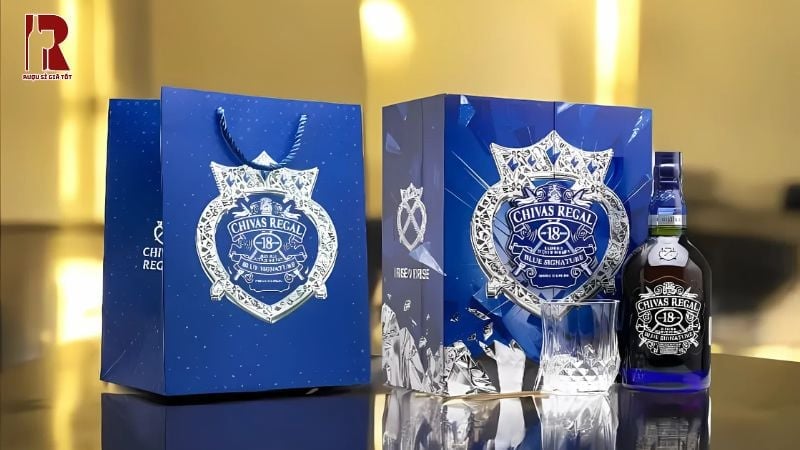 Hộp quà rượu Tết 2026 - Chivas Regal 18 năm Blue Signature