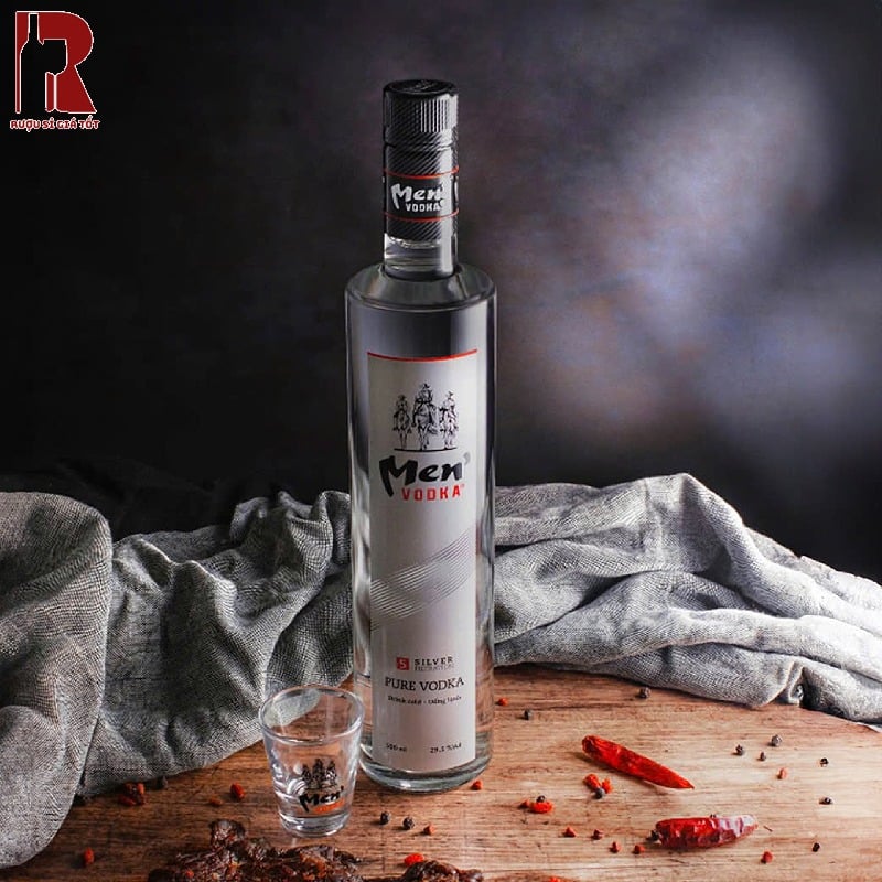 Vodka Việt Nam nổi bật với hương vị êm dịu, dễ uống và hợp khẩu vị người Việt