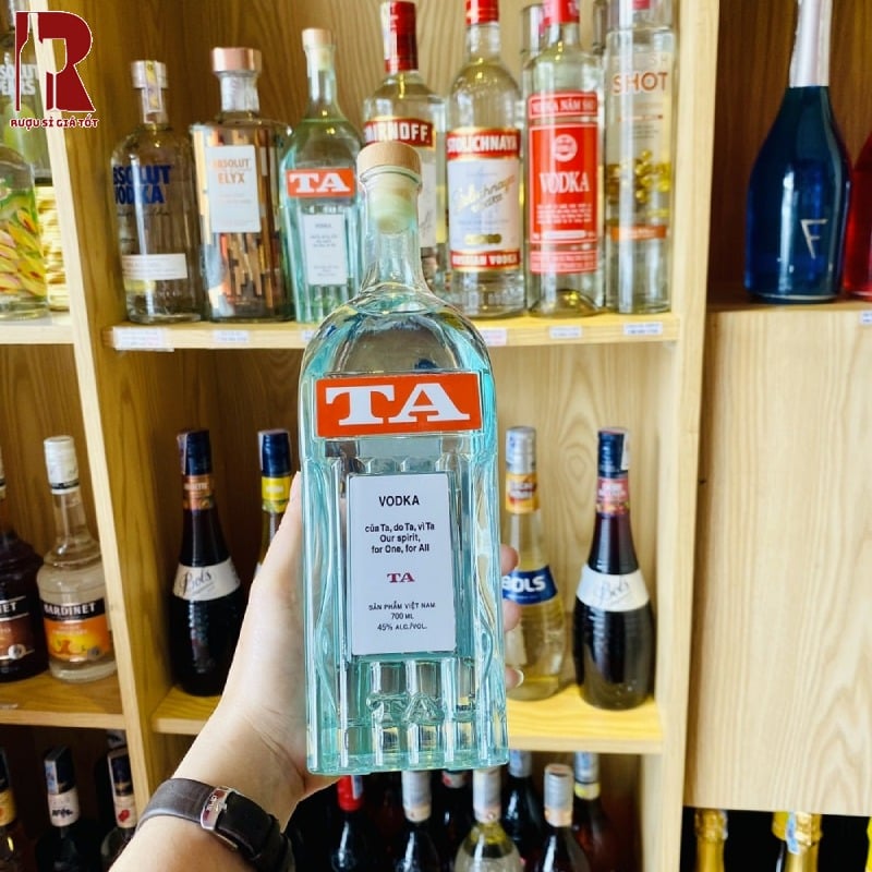 Vodka Việt Nam có nhiều phân loại và phiên bản, phù hợp với đa dạng người dùng