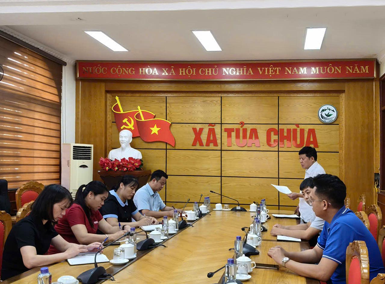 Song Ân phối hợp Trung tâm Y tế Tủa Chùa đẩy mạnh chuyển đổi số y tế cơ sở