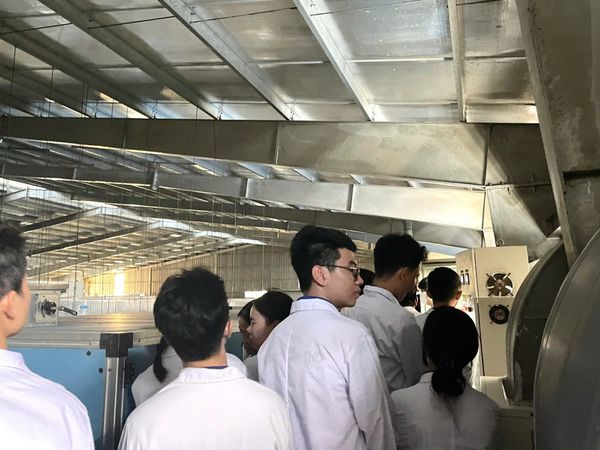 CAN THO UNIVERSITY STUDENTS VISIT VIETVET PHARMA