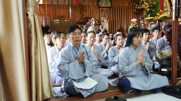 CBNV TCT Đối Tác Chân Thật thành tâm hướng về cha mẹ, gia đình và nguồn cội trong mùa Vu Lan.