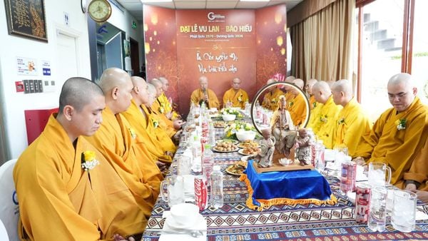 Nghi thức Cúng dường Trai Tăng được tổ chức trang trọng trong khuôn khổ Lễ Vu Lan Báo Hiếu 2026.