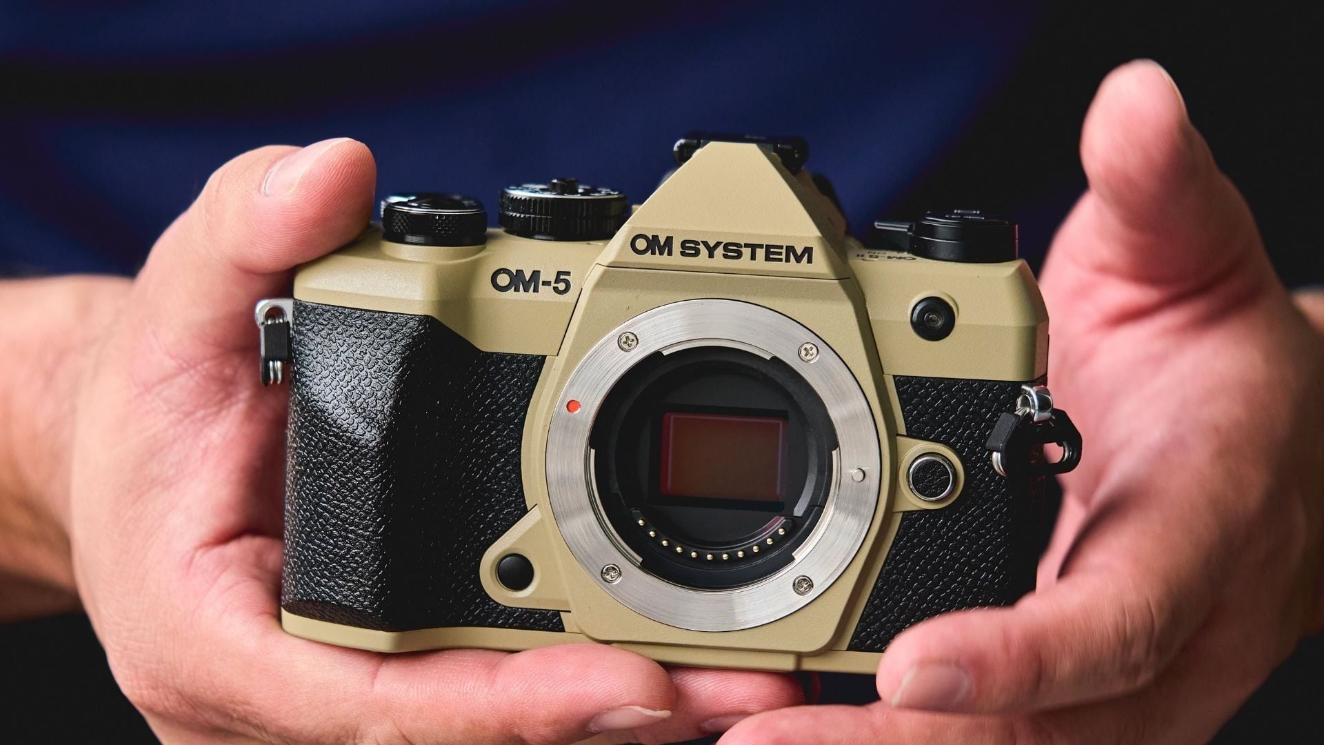 OM SYSTEM OM-5 Mark II cho người cần hệ thống linh hoạt