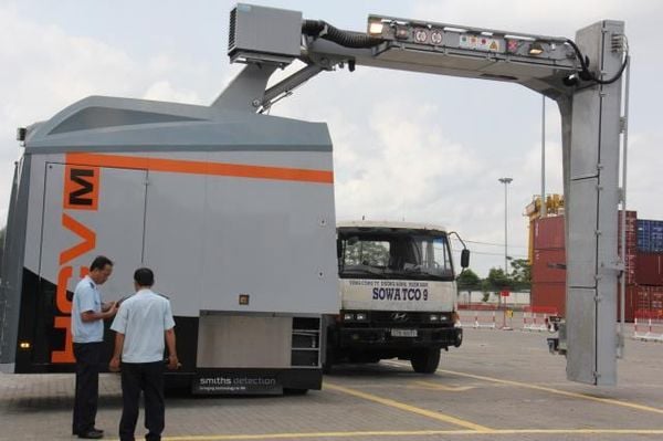 ký hợp đồng với đối tác nước ngoài