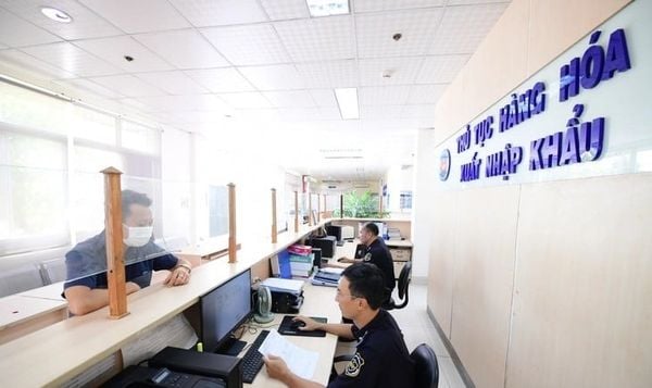 thu tuc hai quan san bay 11 9da045fba5a34a01be49277a17632cac grande