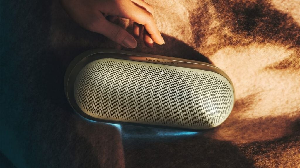 loa-bluetooth-harman-kardon-luna-2-ket-noi-nhanh-chong