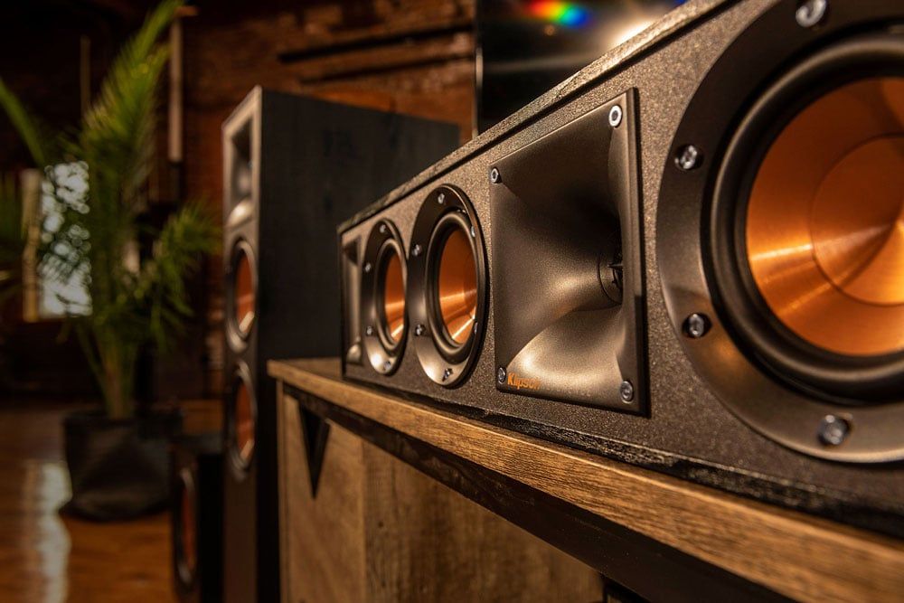 loa-center-klipsch-r-34c-hien-dai