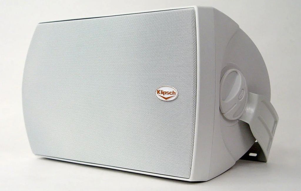 loa-treo-tuong-klipsch-aw-650