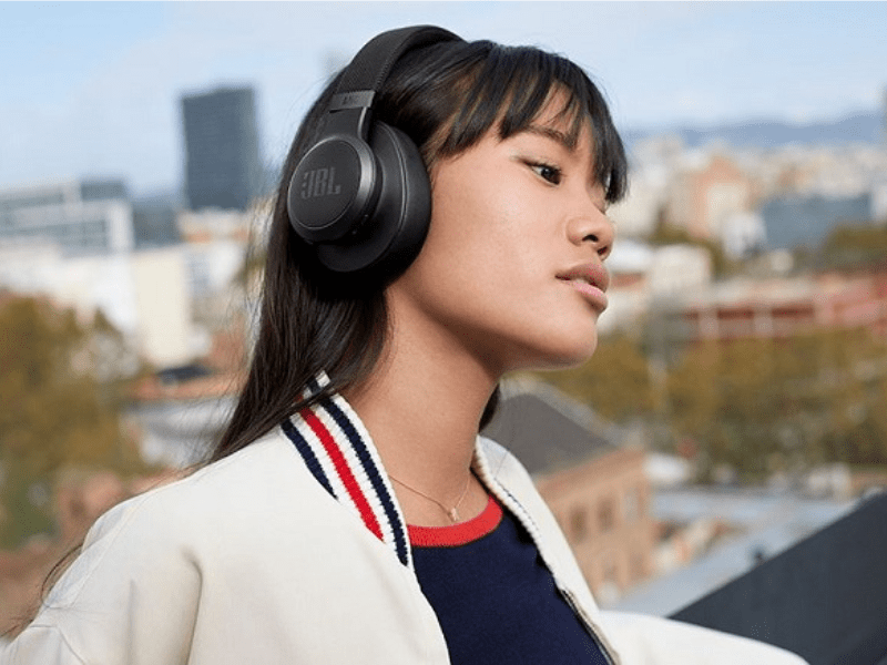 tai-nghe-jbl-tune-520bt-hien-dai