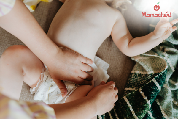 Thay tã thường xuyên giúp hạn chế nguy cơ hăm tã ở trẻ