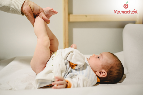 Cho trẻ không mặc tã trong thời gian phù hợp để da thông thoáng