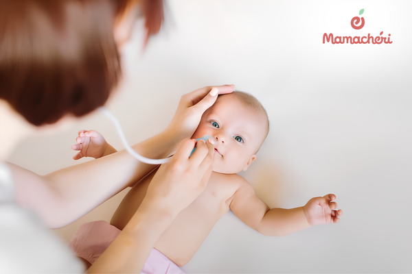 Sự quan sát nhạy bén của mẹ chính là lá chắn bảo vệ sức khỏe cho bé yêu
