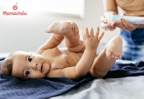 Lựa chọn sản phẩm tinh khiết là cách mẹ nâng niu làn da nhạy cảm của con.