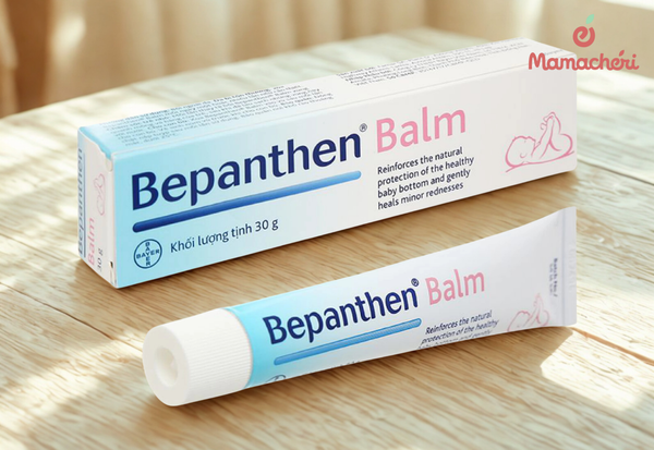Bepanthen Balm hỗ trợ phục hồi và bảo vệ làn da dịu nhẹ dành cho trẻ sơ sinh.