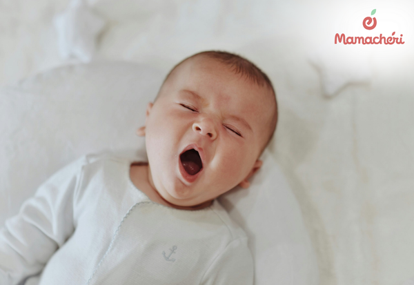 Sự quan sát tinh tế của mẹ giúp giấc ngủ của bé thêm phần trọn vẹn.