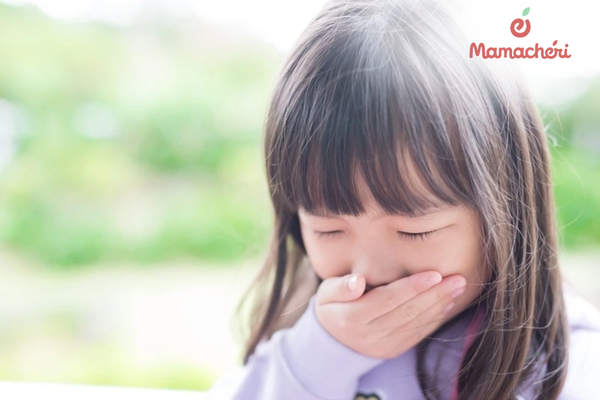 Quan sát màu sắc dịch nôn giúp mẹ nhận diện sớm những tín hiệu bất thường