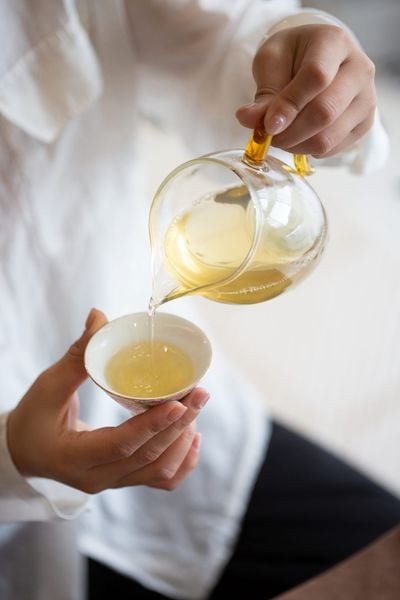 Vì sao nhiệt độ nước pha trà lại quan trọng đến vậy?