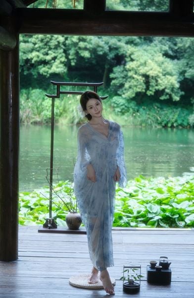 uong tra hoa hong detox thanh loc