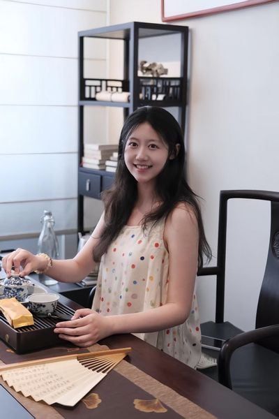 uống trà lúc đói