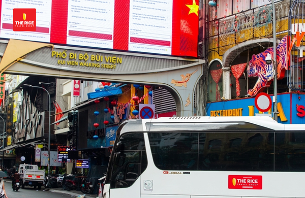 The Rice Travel Group tự hào đồng hành cùng du khách trên hành trình khám phá Mũi Né – Hòn Rơm, mang đến những trải nghiệm thoải mái, dịch vụ tận tâm và những kỷ niệm đáng nhớ bên gia đình, bạn bè.