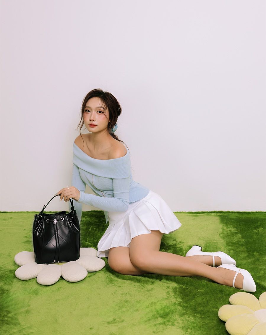 Balo Rút Dây Chần Chỉ Hoạ Tiết Quả Trám