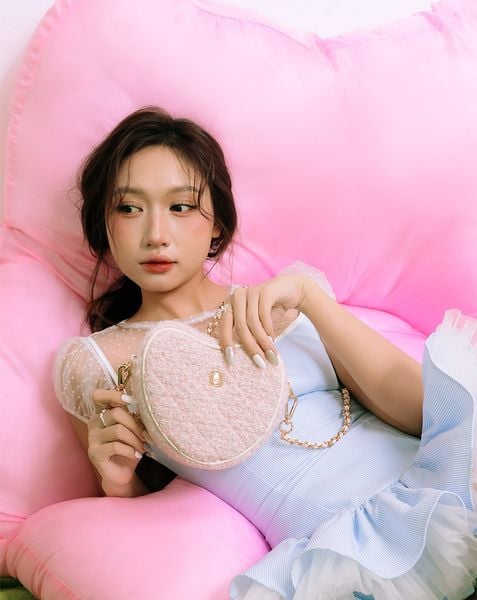 Túi Xách Nhỏ Heart Shaped Ivy