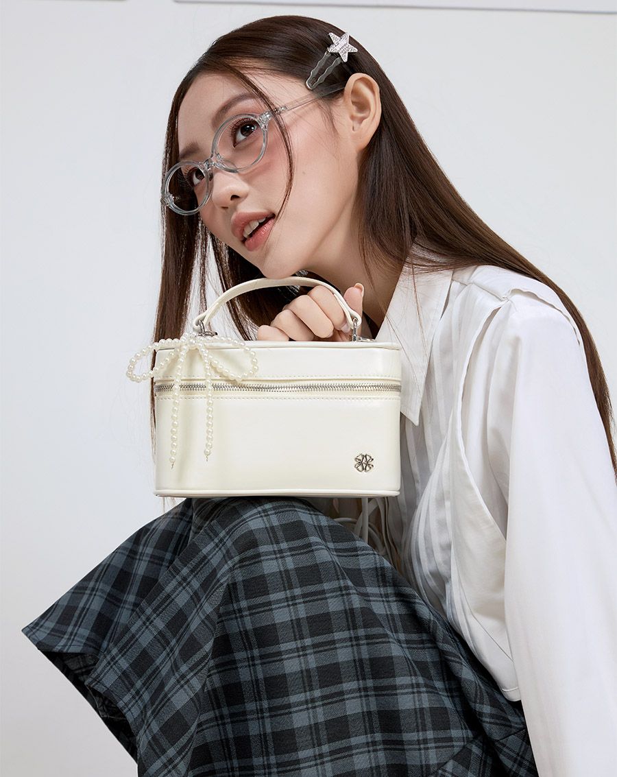 Túi Xách Nhỏ Vanity Bag Phối Charm Nơ