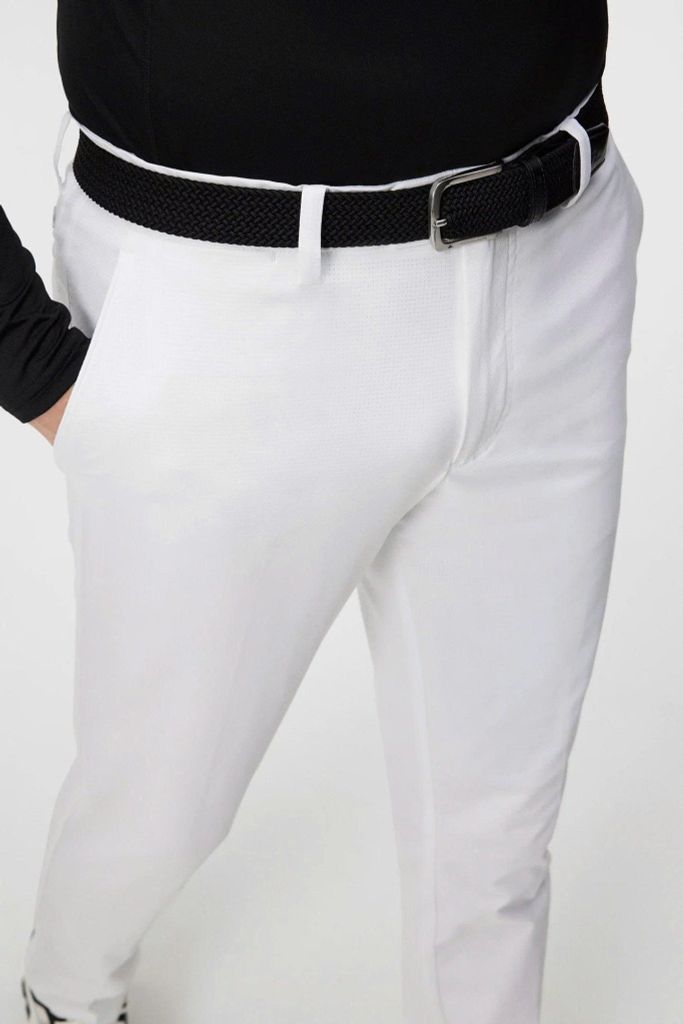 Quần dài golf nam Vent Pant White GMPA09696-0000 | J.Lindeberg