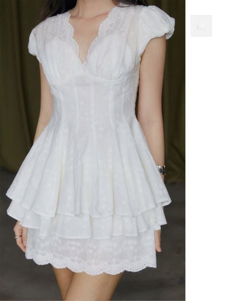 Chân Váy Ngắn Chất Boi Thêu Bloom Skort