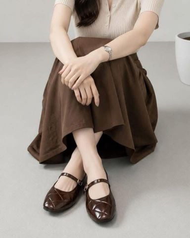 Giày Sục Nữ Bệt Merly 1584 Nâu Cocoa, Giày Búp Bê Quai Ngang Mũi Vuông Chần Chỉ Trám Merly 1584 Đen, Giày Bệt Nữ Bít Mũi Đế Cao Su Chống Trơn, Giày Dép Nữ Big Size